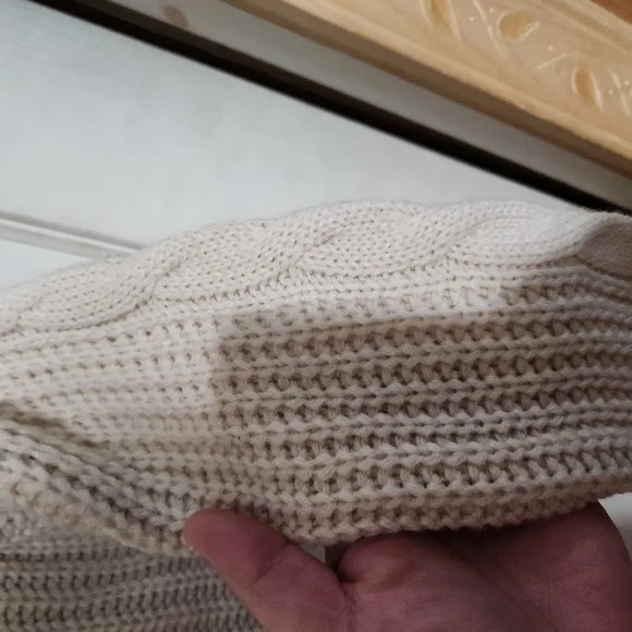 Women's Cream Cable Knit Sweater - Picture 7 of 11